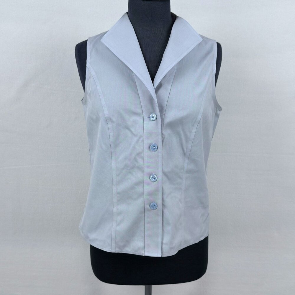 Jones New York Women’s Sleeveless Button Front Blouse 8 Light Blue Point Collar
